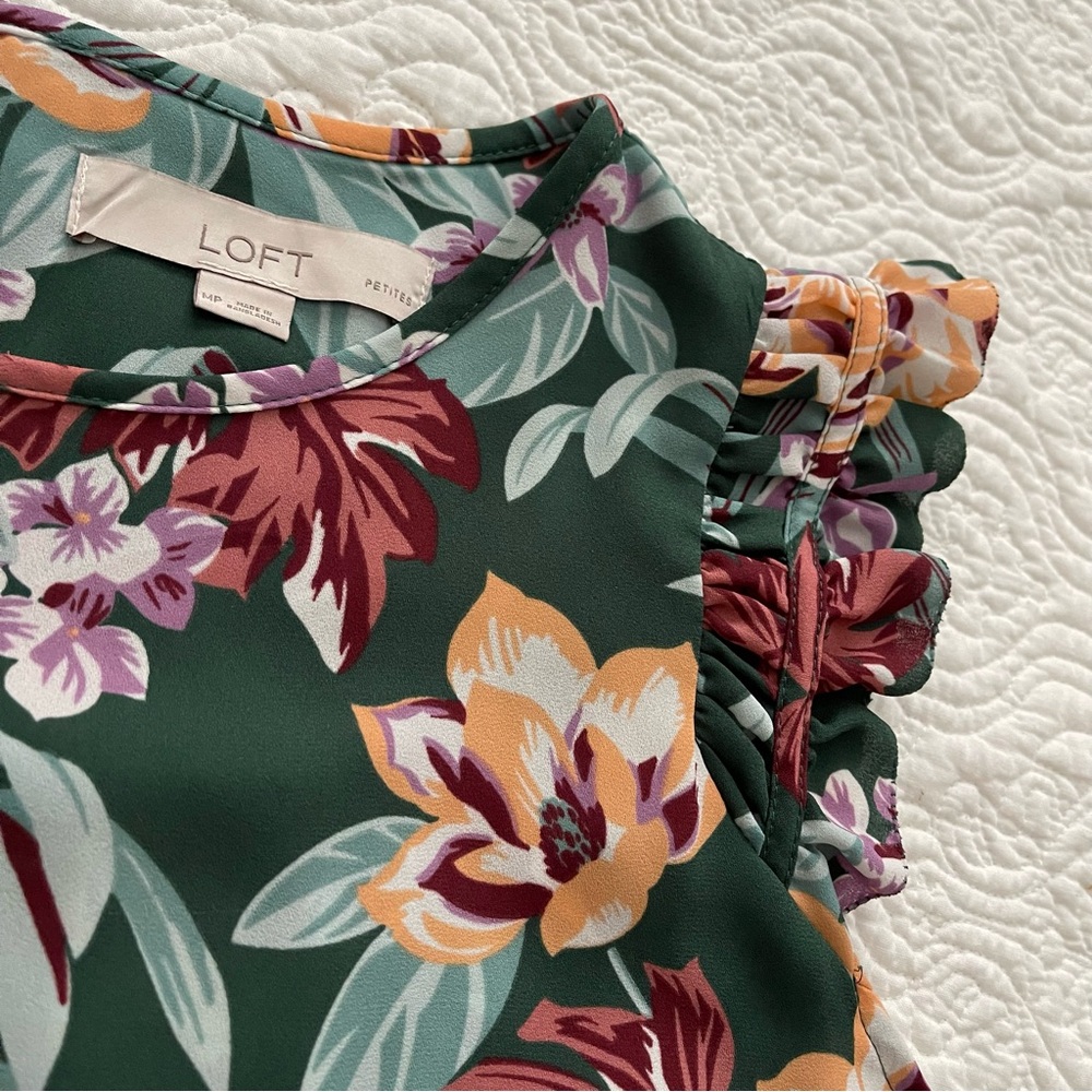 LOFT Top Floral Cap Sleeve Size Petite Medium - Picture 9 of 15